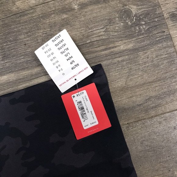 NWT Spanx By Sara Blakely Look At Me Now Leggings Black Camo size XS $68 - Picture 6 of 8